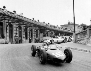 PHIL HILL SUR FERRARI 1961.jpg