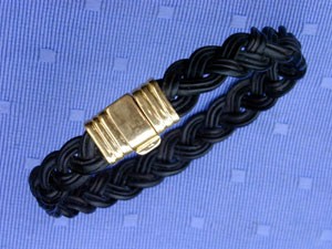 BRACELET EN POIL D ELEPHANT.jpg